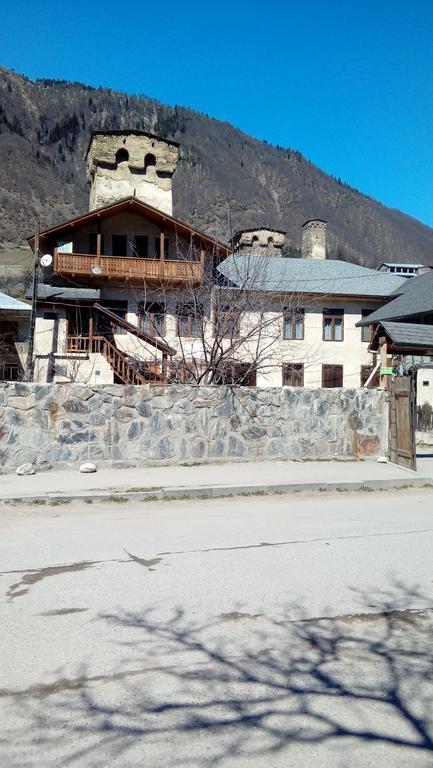 N&N Guest House Mestia Exterior photo