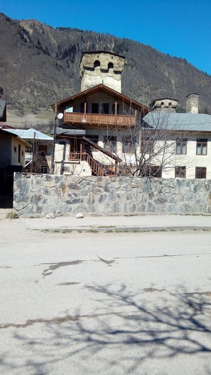 N&N Guest House Mestia Exterior photo